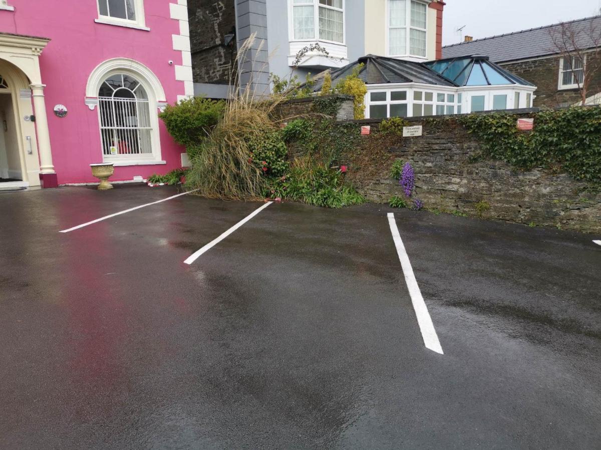 Llety Teifi Guest House Cardigan Exterior photo
